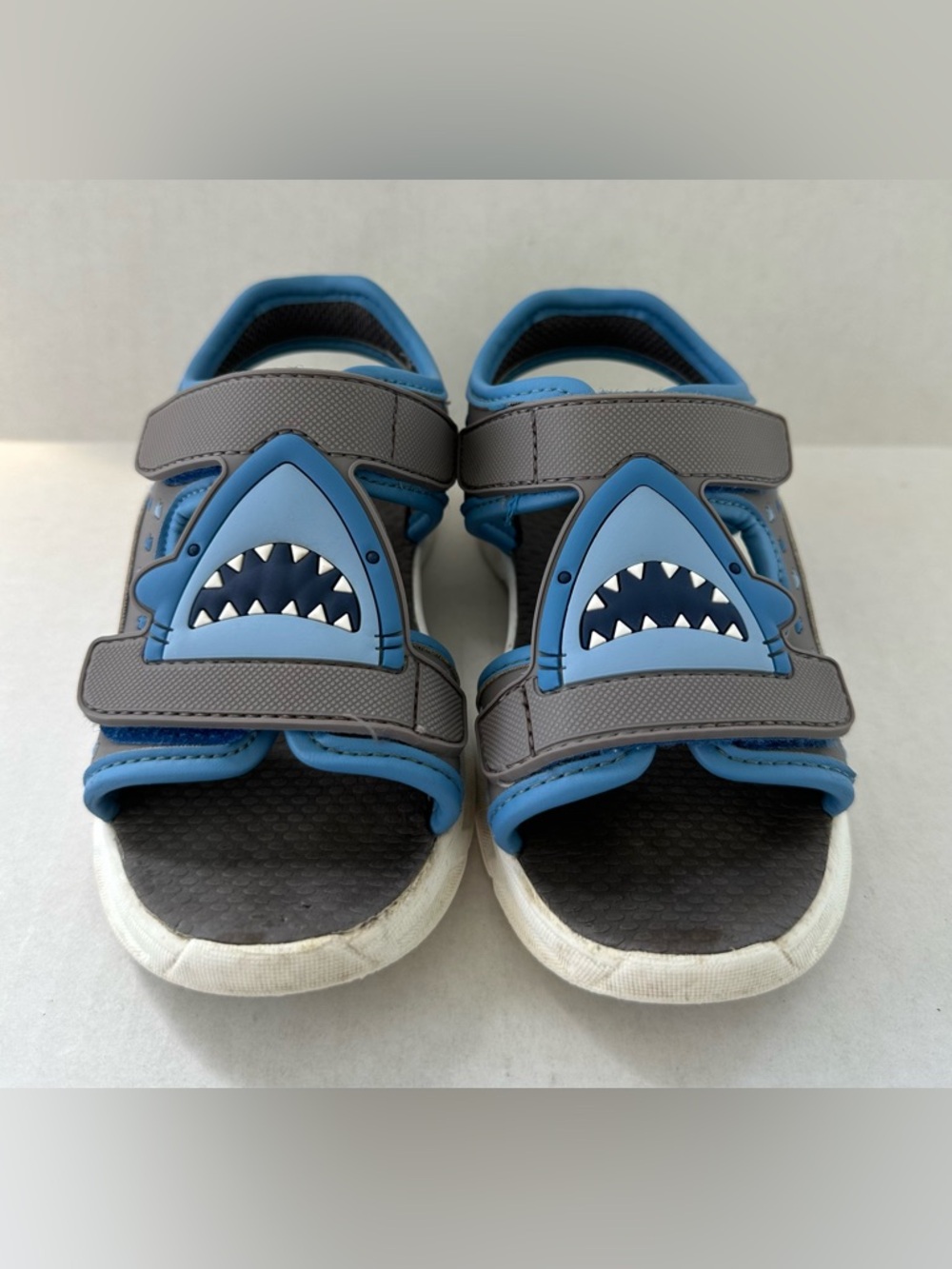 Carter's Toddler Boy Shark Sandals in Blue and Gray in Size 9 - Picture 3 of 14